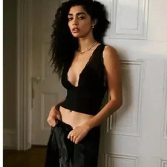 FP FREE PEOPLE INTIMATELY Power Play Cami Lace Knit Tank Top Black NWT Large - Picture 1 of 8